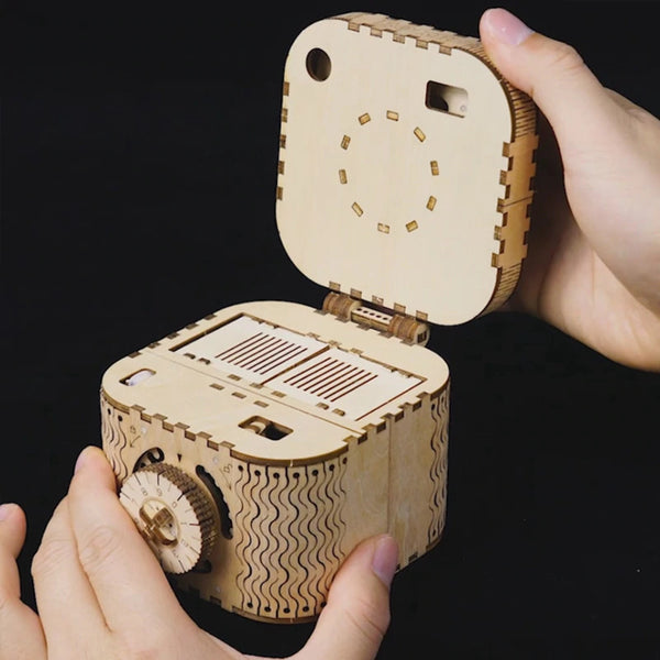 3D Treasure Box Puzzle Game
